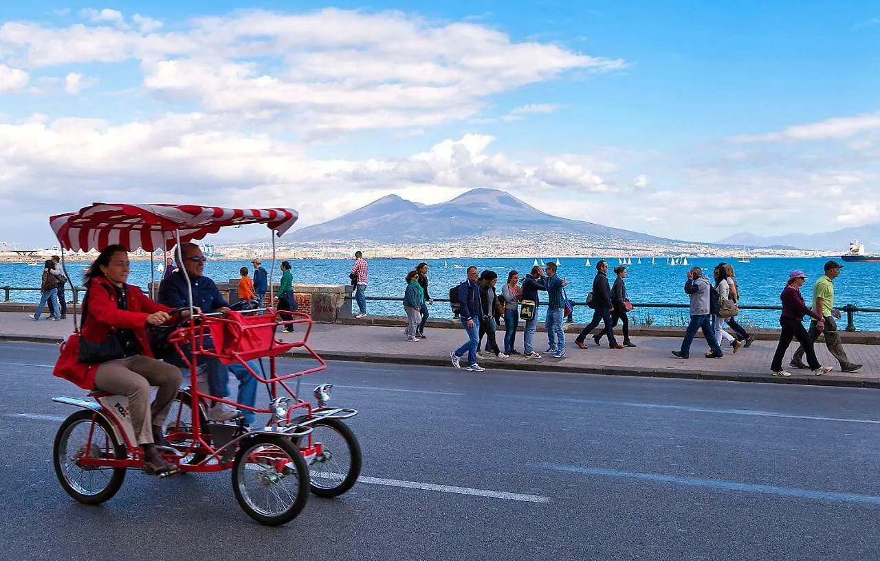 Be Italian Flat Piazza Bovio 22 Hotel Naples