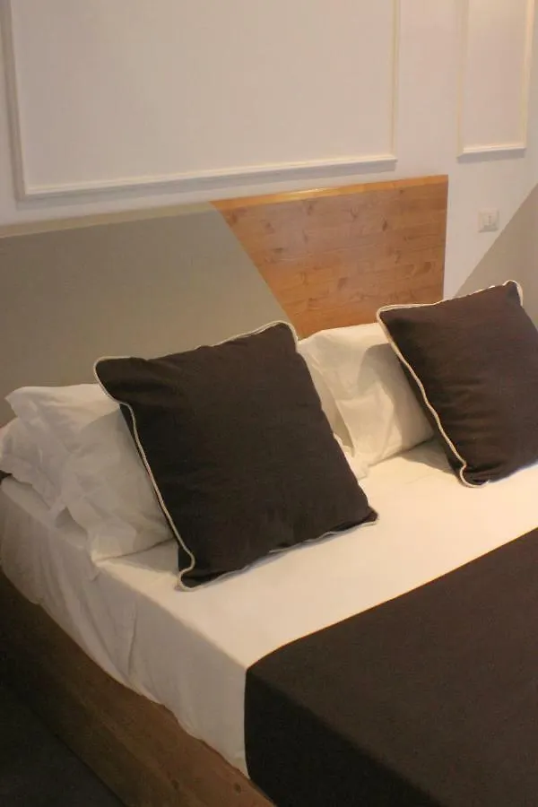 Be Italian Flat Piazza Bovio 22 Hotel Naples 2*,