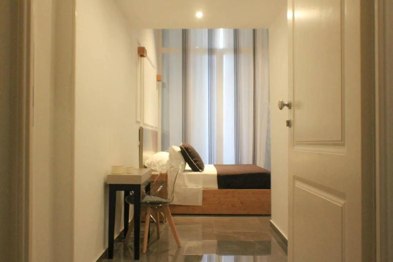 Guest house Be Italian Flat Piazza Bovio 22 Hotel Naples