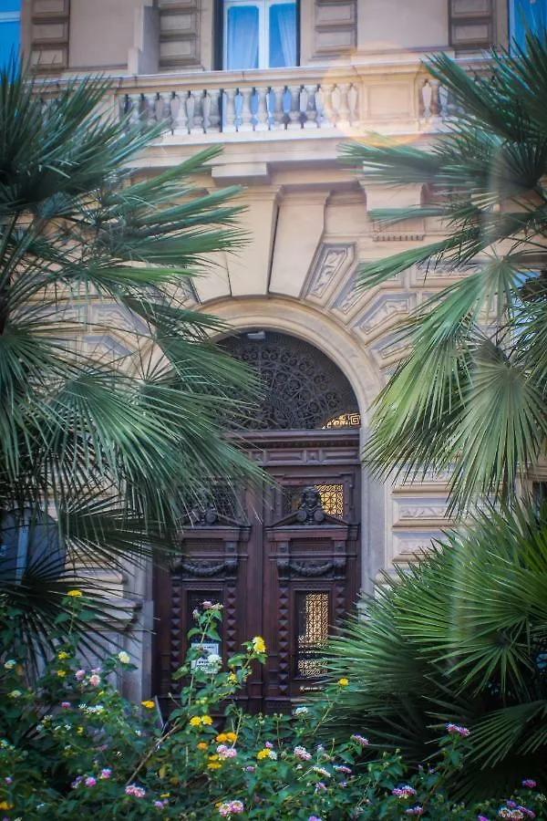 ** Guest house Be Italian Flat Piazza Bovio 22 Hotel Naples Italy